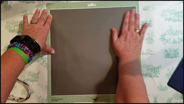 learn-how-to-adjust-cricut-sheet-for-cutting-material